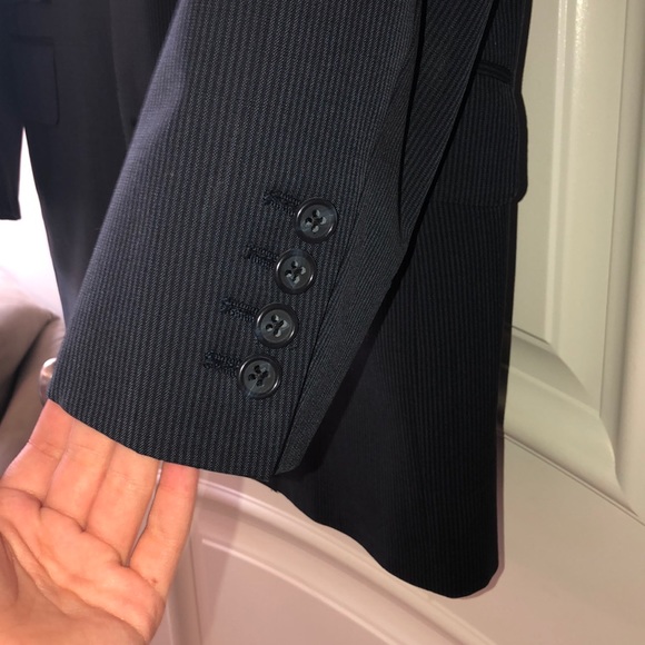 Holland & Sherry Suit & Pants - Picture 3 of 5